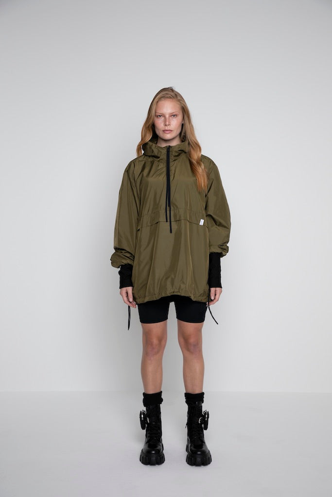 OVERSIZED LIGHTWEIGHT WINDBREAKER
