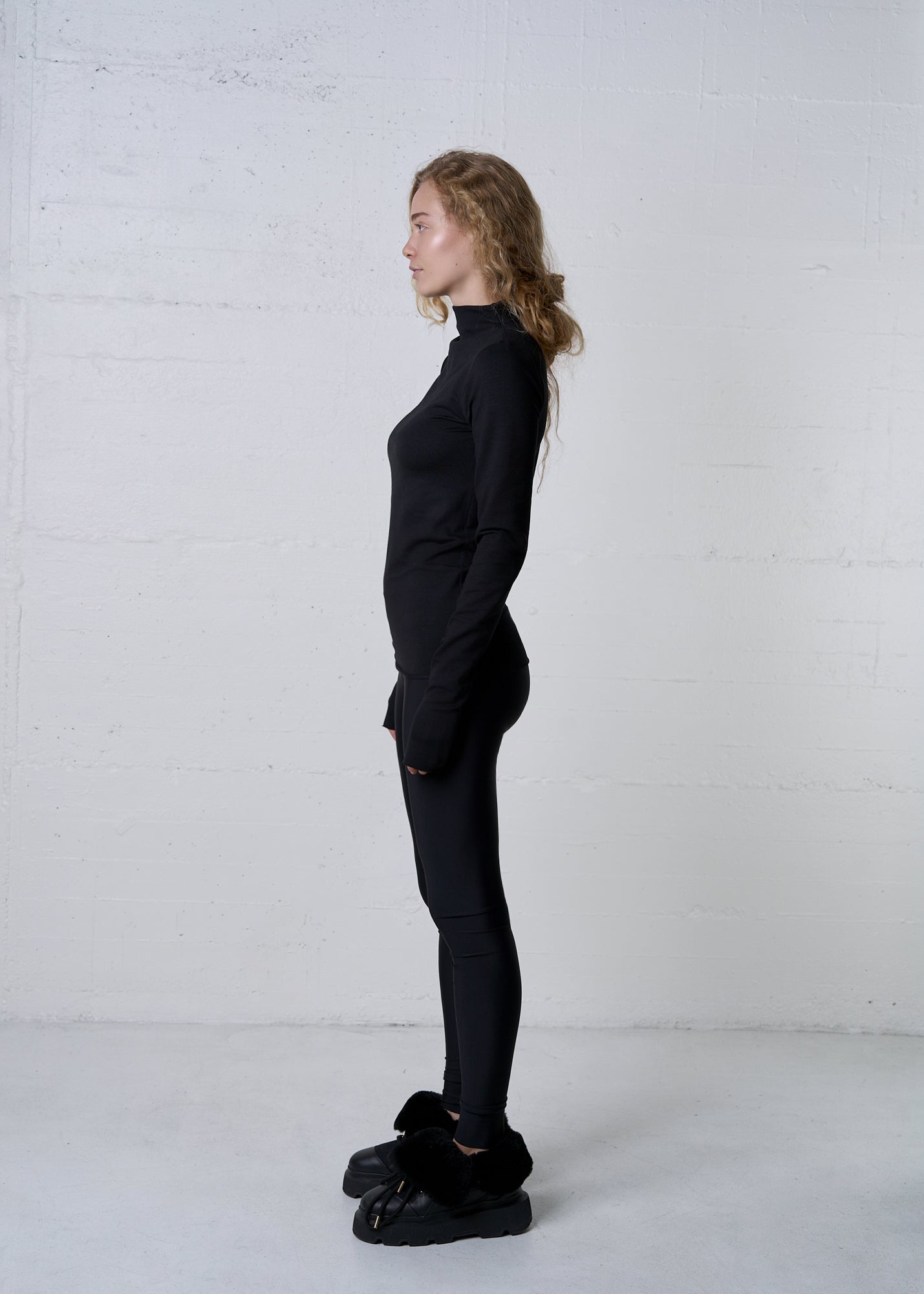 MODAL TURTLENECK LONGSLEEVE BLACK
