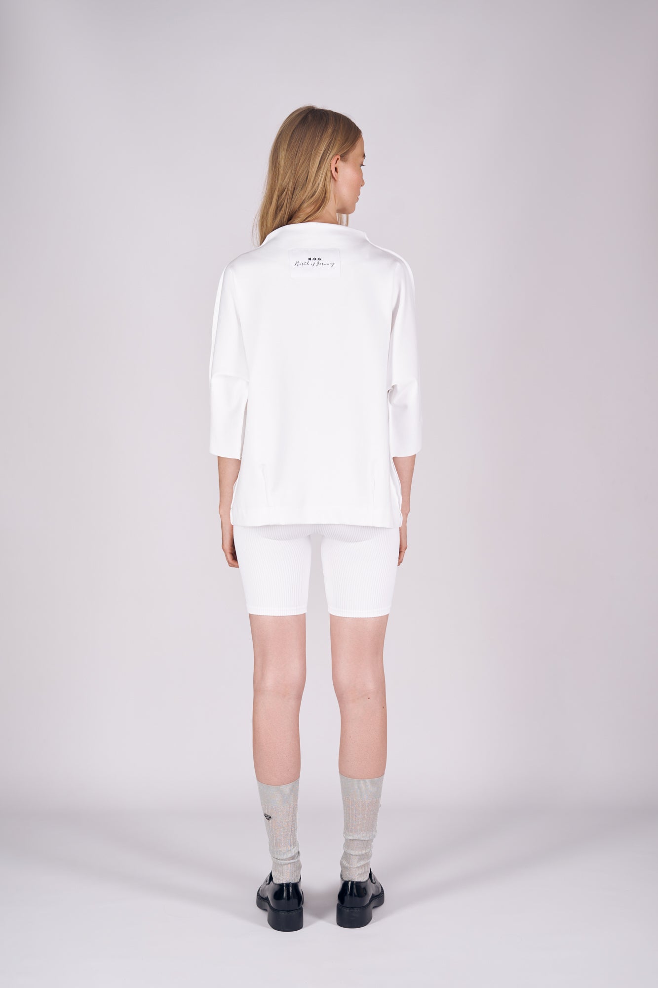 TURTLE NECK SHIRT