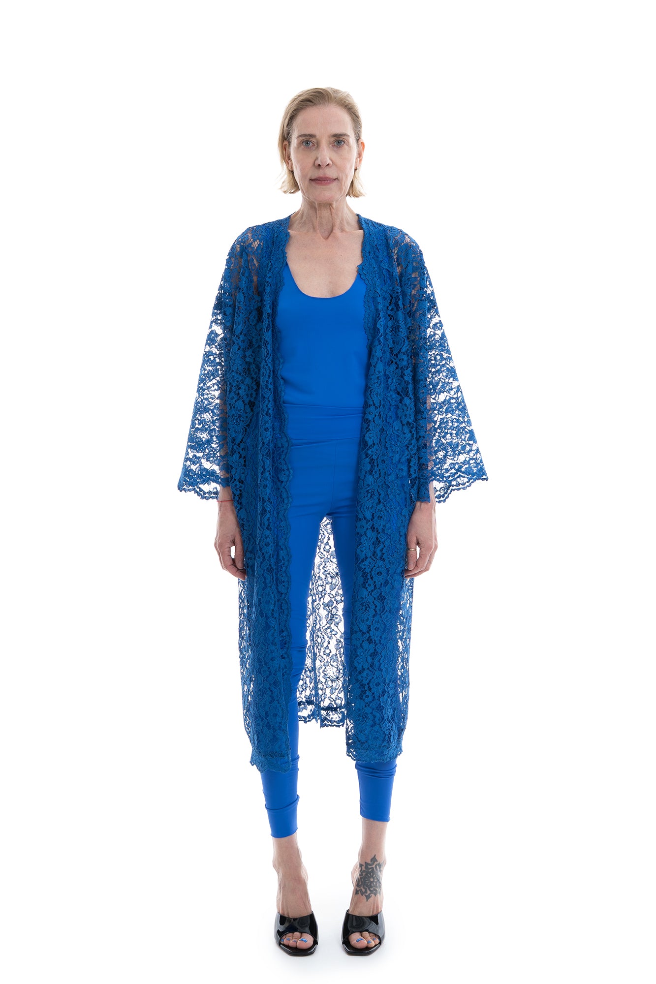 LACE OVERSIZED KIMONO ROYAL BLUE