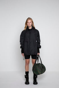 OVERSIZED LIGHTWEIGHT WINDBREAKER