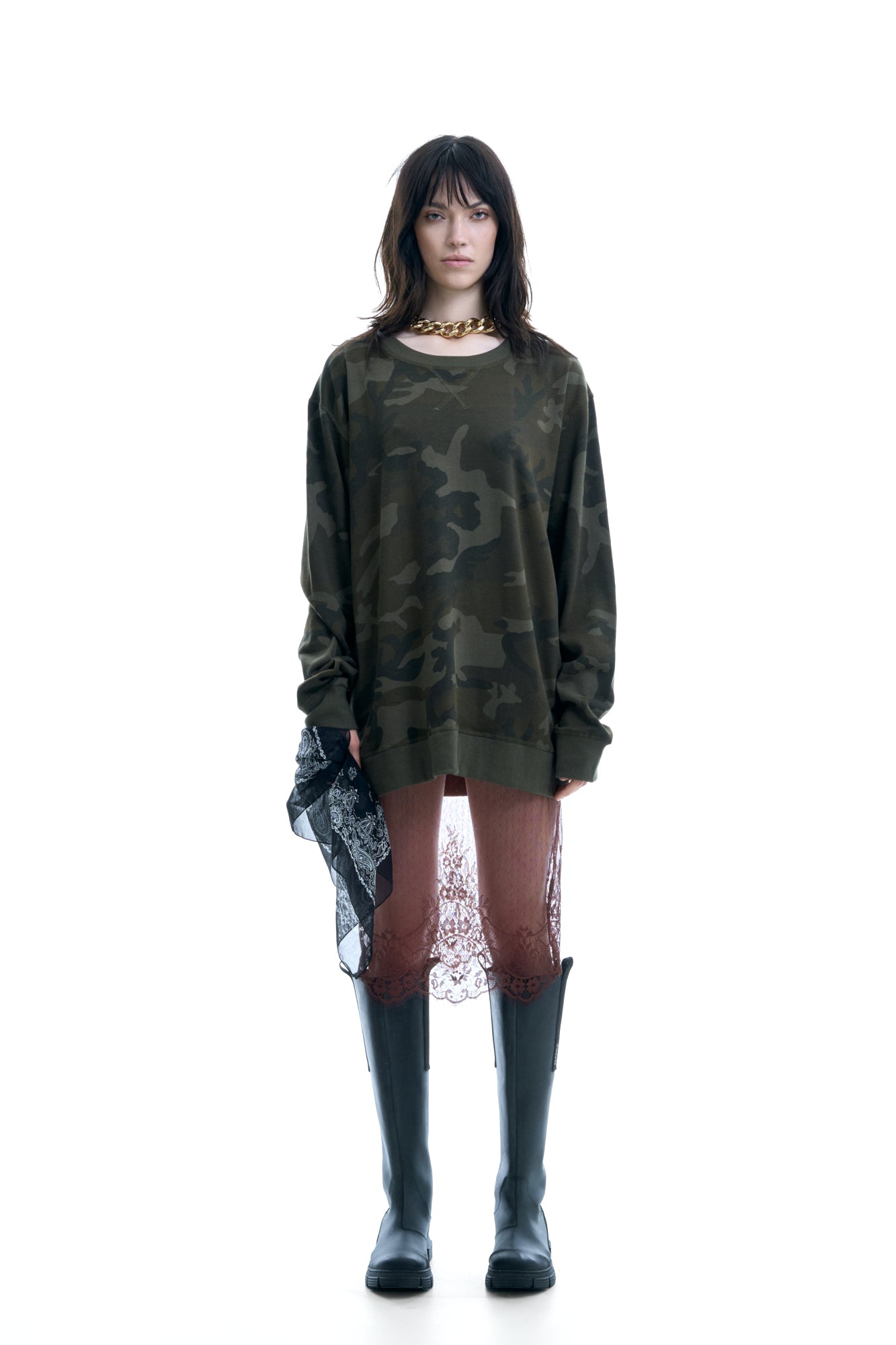 CAMO CREWNECK WORLD PEACE PLEASE SWEATSHIRT