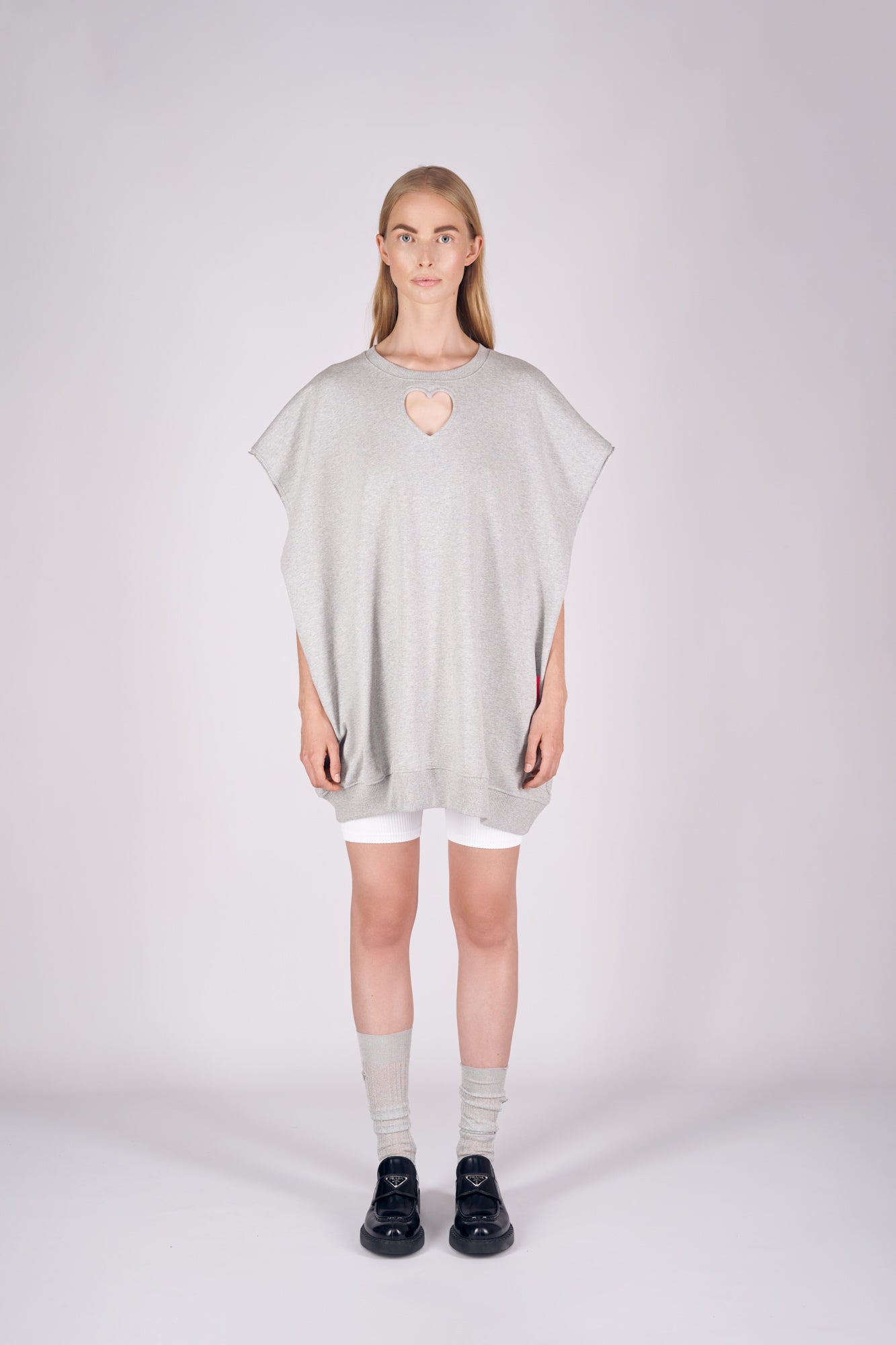 NORDIC DRY CUT OUT HEART GREY